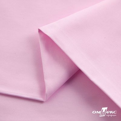 Ткань сорочечная Альто, 115 г/м2, 58% пэ,42% хл, окрашенный, шир.150 см, цв. 2-розовый (арт.101) - купить в Ставрополе. Цена 306.69 руб.